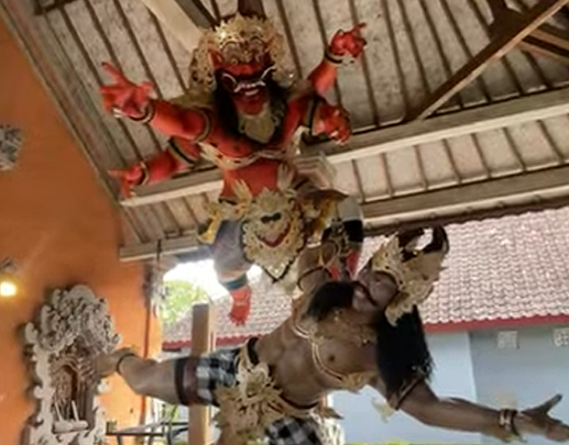 Suasana penilaian Ogoh-Ogoh Zona 4 Kabupaten Badung di Banjar Batur Sari Desa Adat Lukluk pada 19 Februari 2026